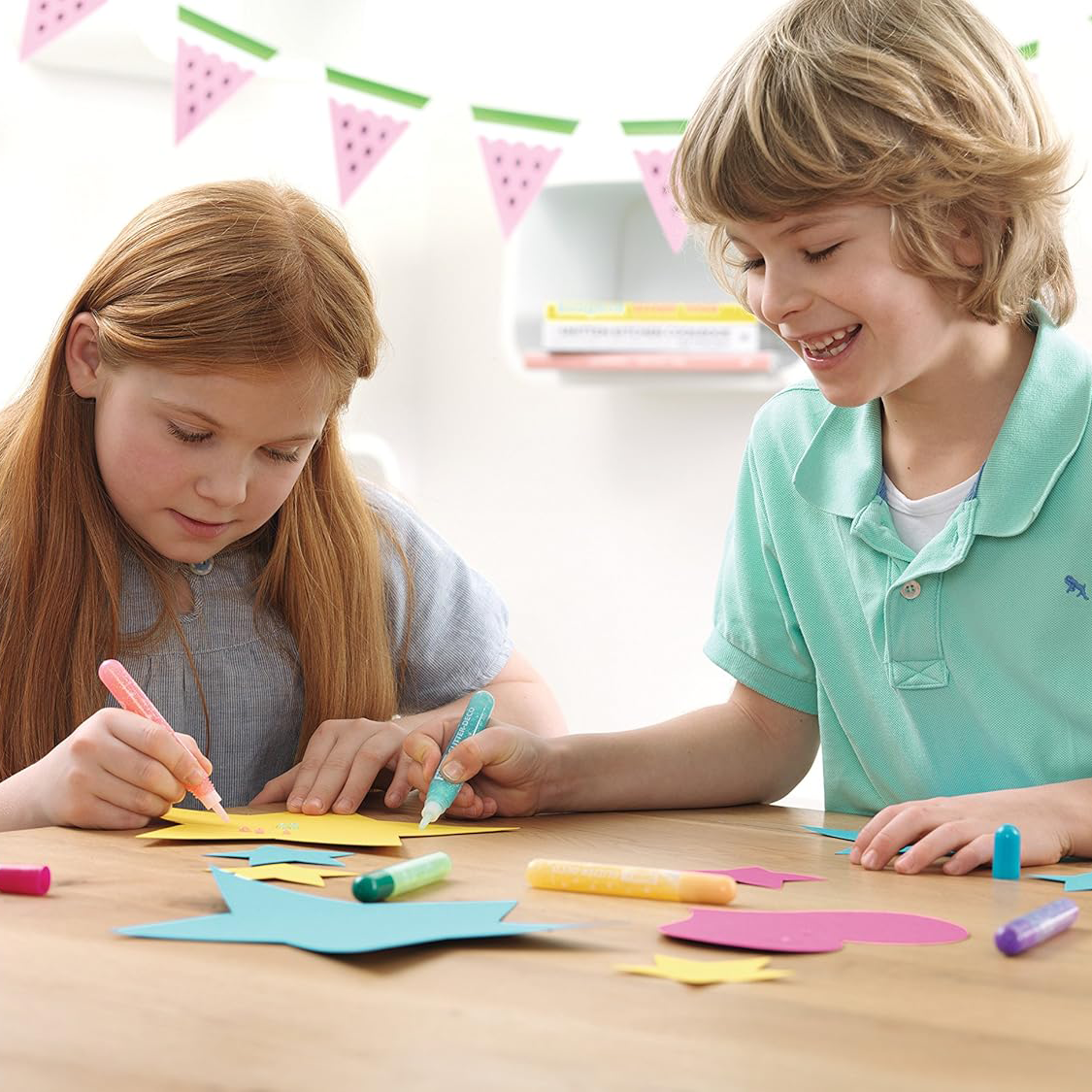 Klej Z Brokatem Tesa Candy Glitter Brokatowy Zestaw 6 Kolorów 10ml