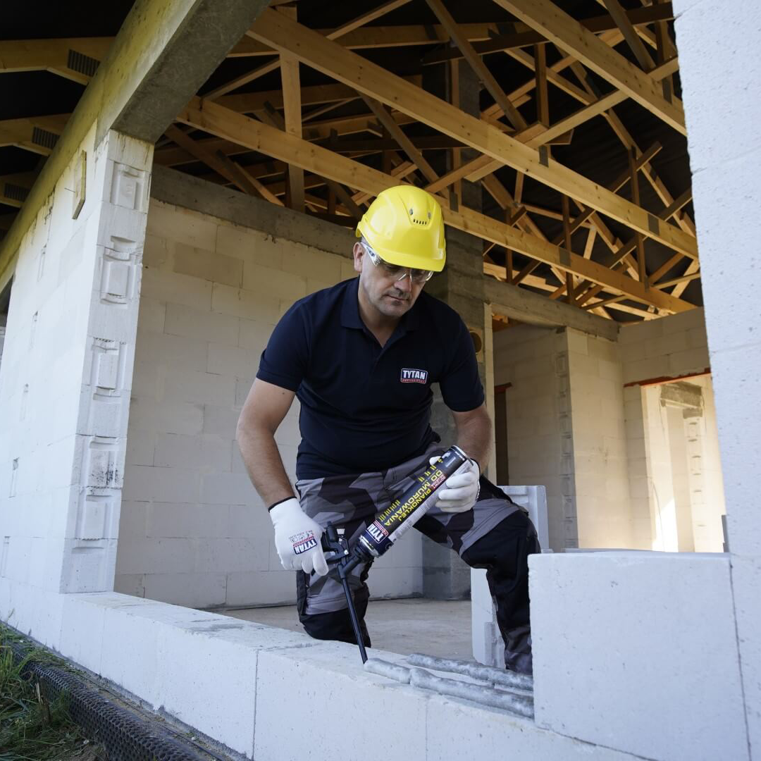 Pianoklej Do Murowania Tytan Professional Klej Piana Gotowa Zaprawa 870 ml