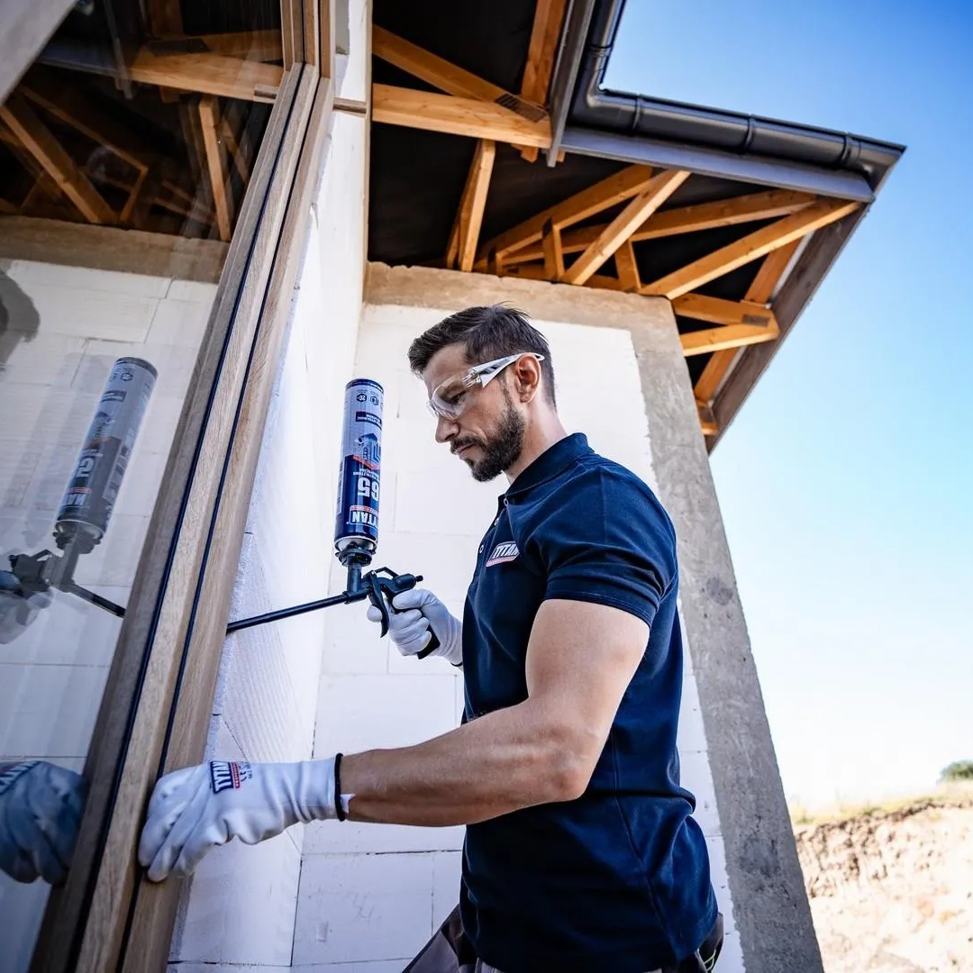 Piana Montażowa Tytan Professional 65 Pianka Pistoletowa Niskoprężna 750ml