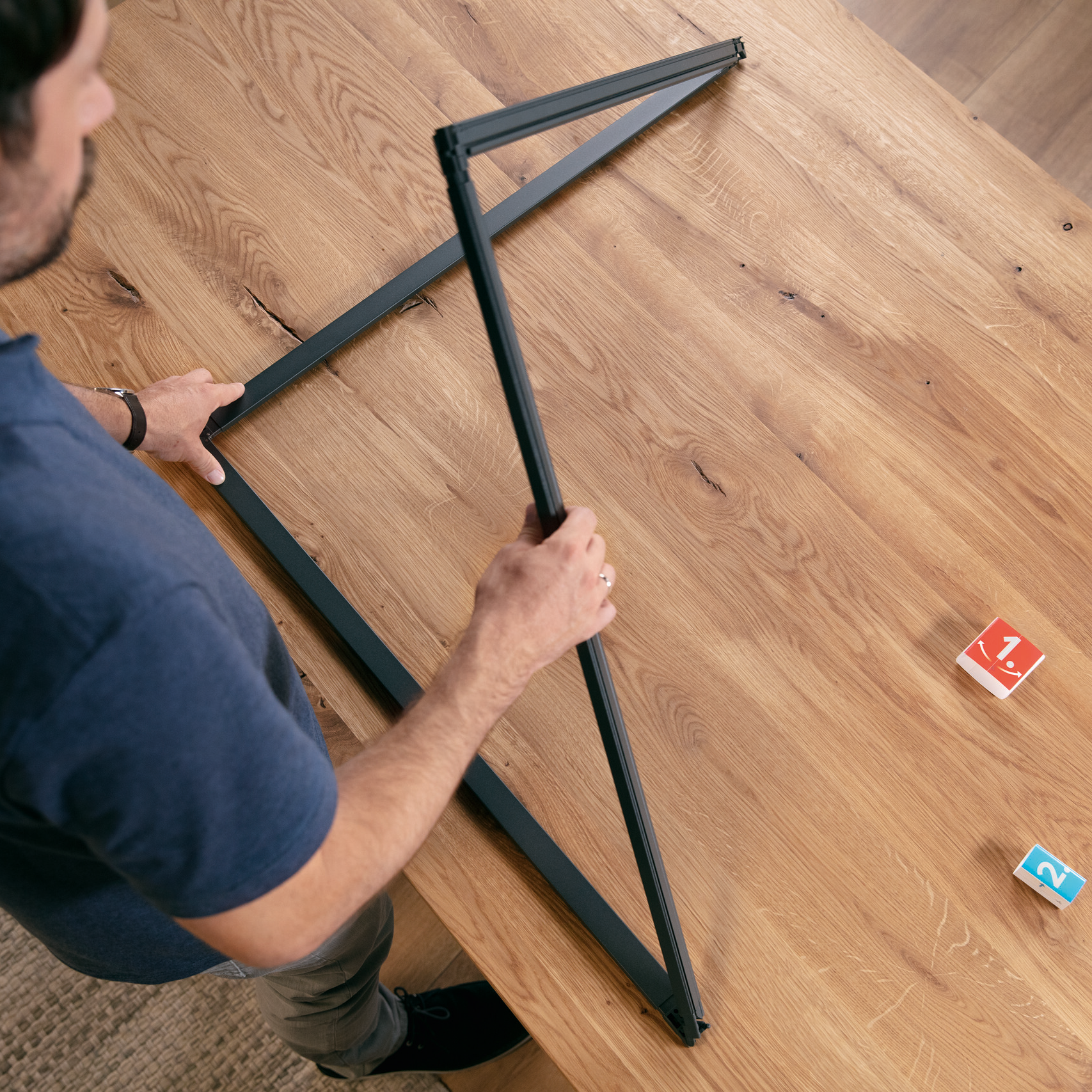 Moskitiera Na Okno Tesa Siatka Teleskopowa Aluminiowa 140 cm x 140 cm Biała