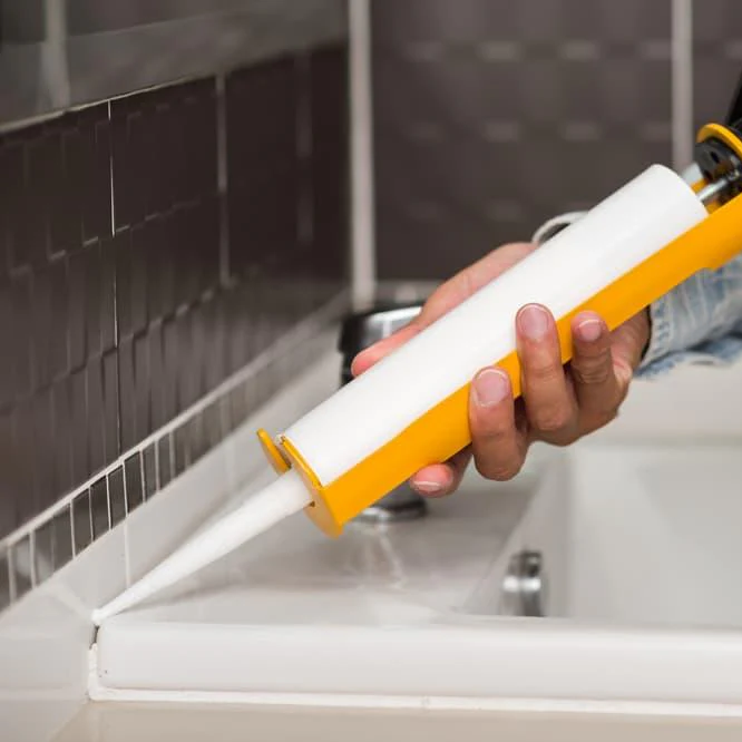 Silikon Akrylowy Tytan Professional Uszczelniacz Biały Uniwersalny 280ml