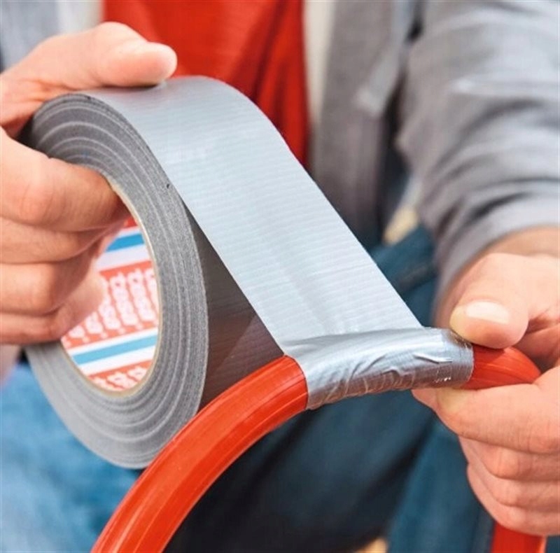 Taśma Naprawcza Duct Tape Tesa Mocna Uszczelniająca 25 mm x 50 m Czarna