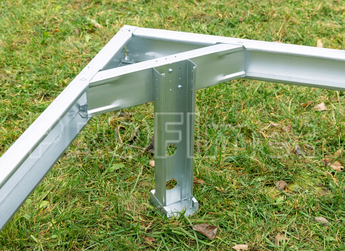 Fundament ocynkowany do szklarnie 2,85x10m stalowy