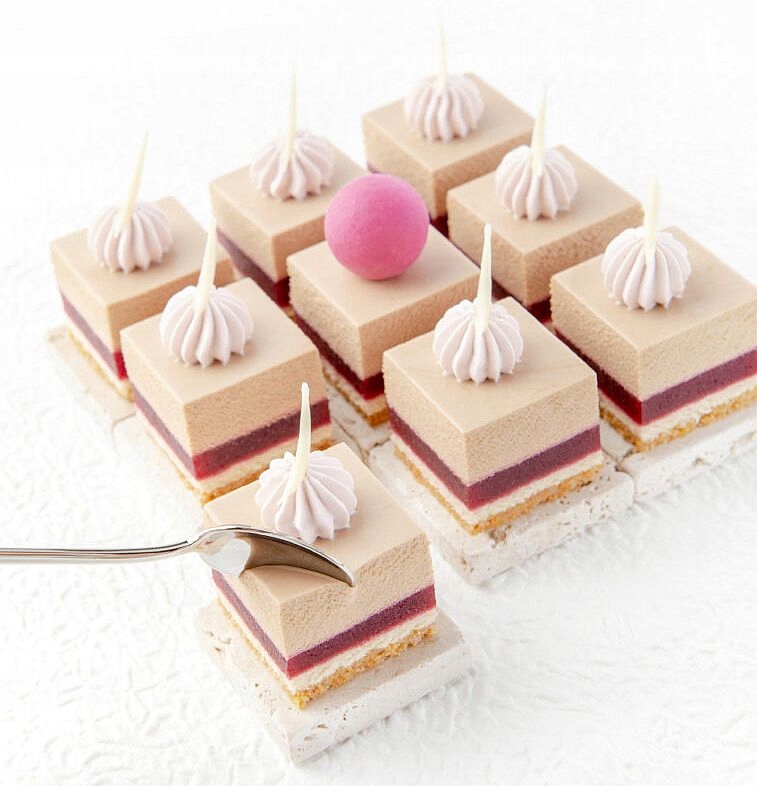 CHRUPKI PRAŻYNKI DO NADZIEŃ PRALIN TORTU Royal Crispy Flakes 100g