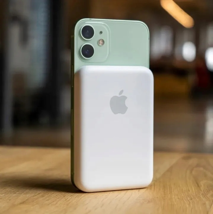 Oryginalny Powerbank Apple MagSafe 5000 mah biały Hit