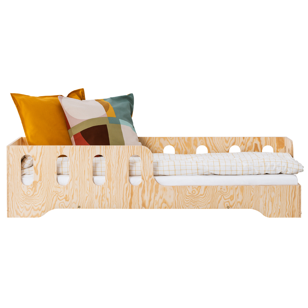 Łóżko drewniane dla dziecka Kyori z barierkami z wycięciami strona prawa 90x160 cm - zdjęcie 1