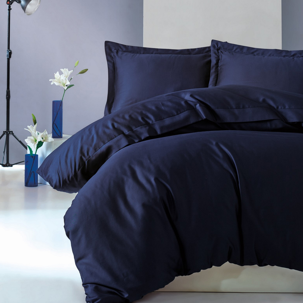 Pościel z bawełny satynowej Aydeni 200x220 cm granatowa - zdjęcie 1
