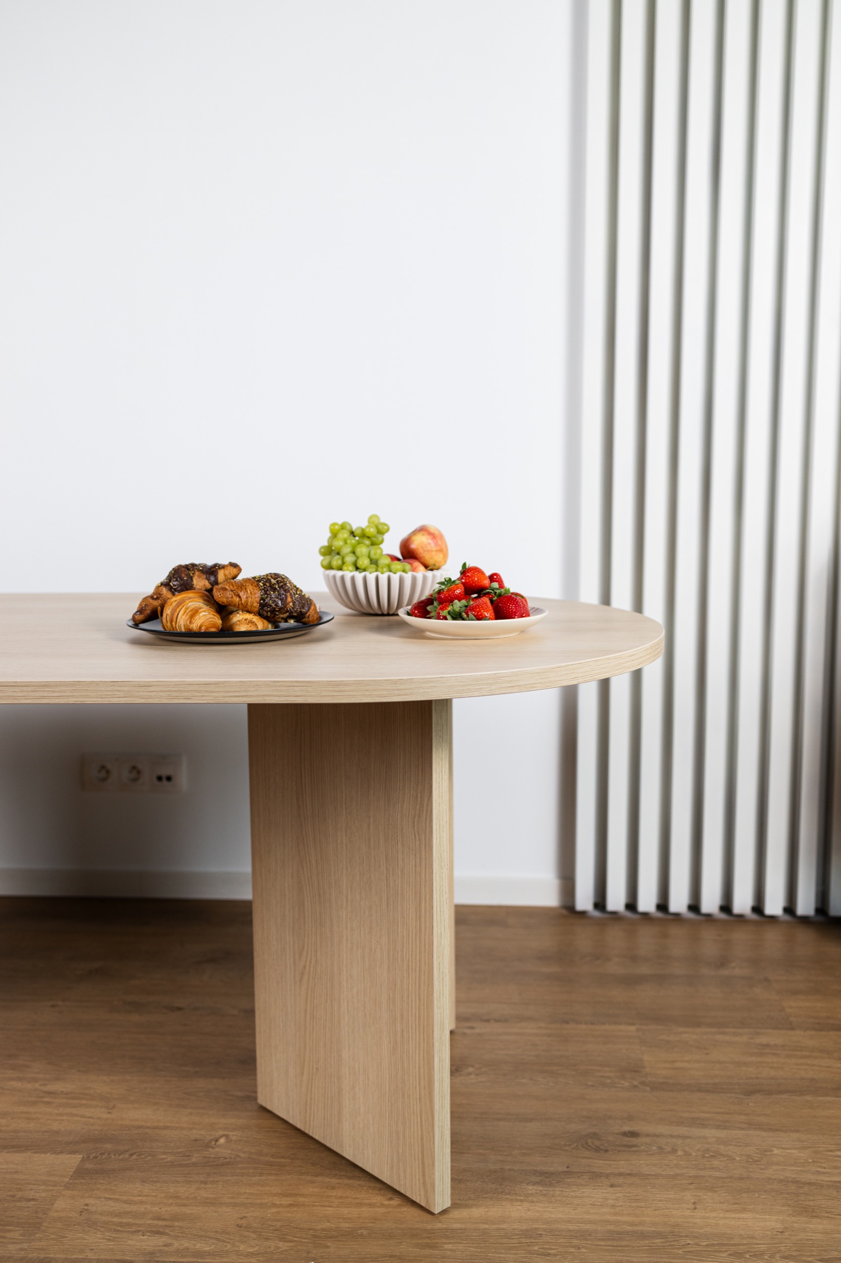 Table Ovo 204 cm Chêne Lindberg