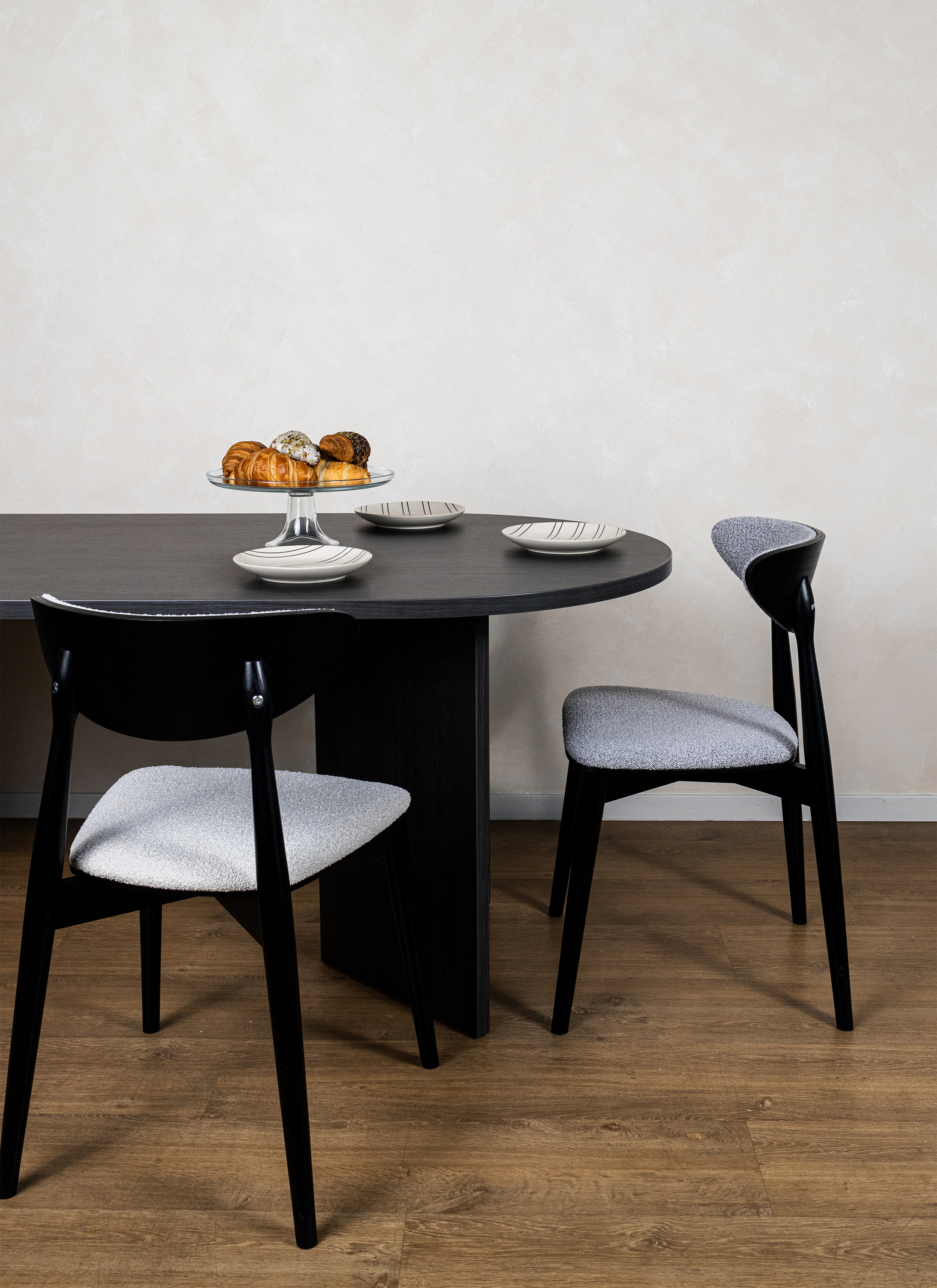 Table Ovo 204 cm Frêne Portland Noir