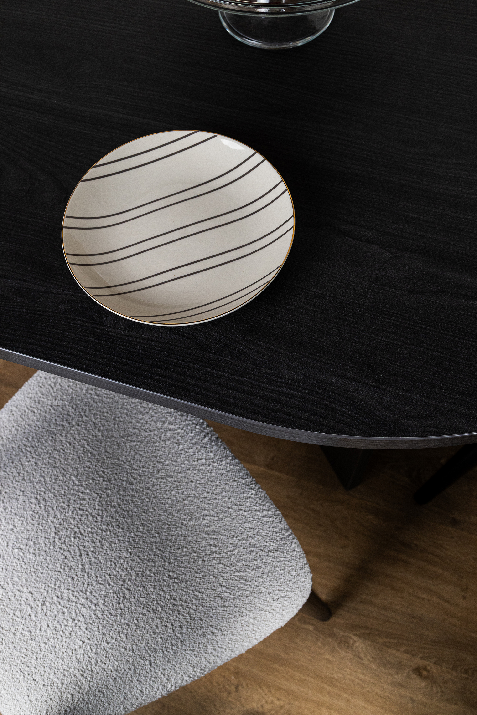 Table Ovo 204 cm Frêne Portland Noir