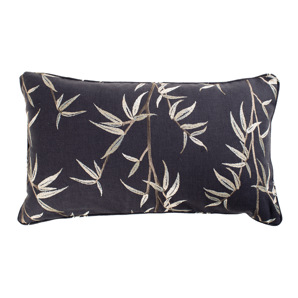 Poduszka dekoracyjna Rastaban 30x50 cm czarna z wzorem - zdjęcie 1