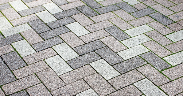 zabezpieczenie przeciw wodne kostki brukowej - lakier epoksydowy 