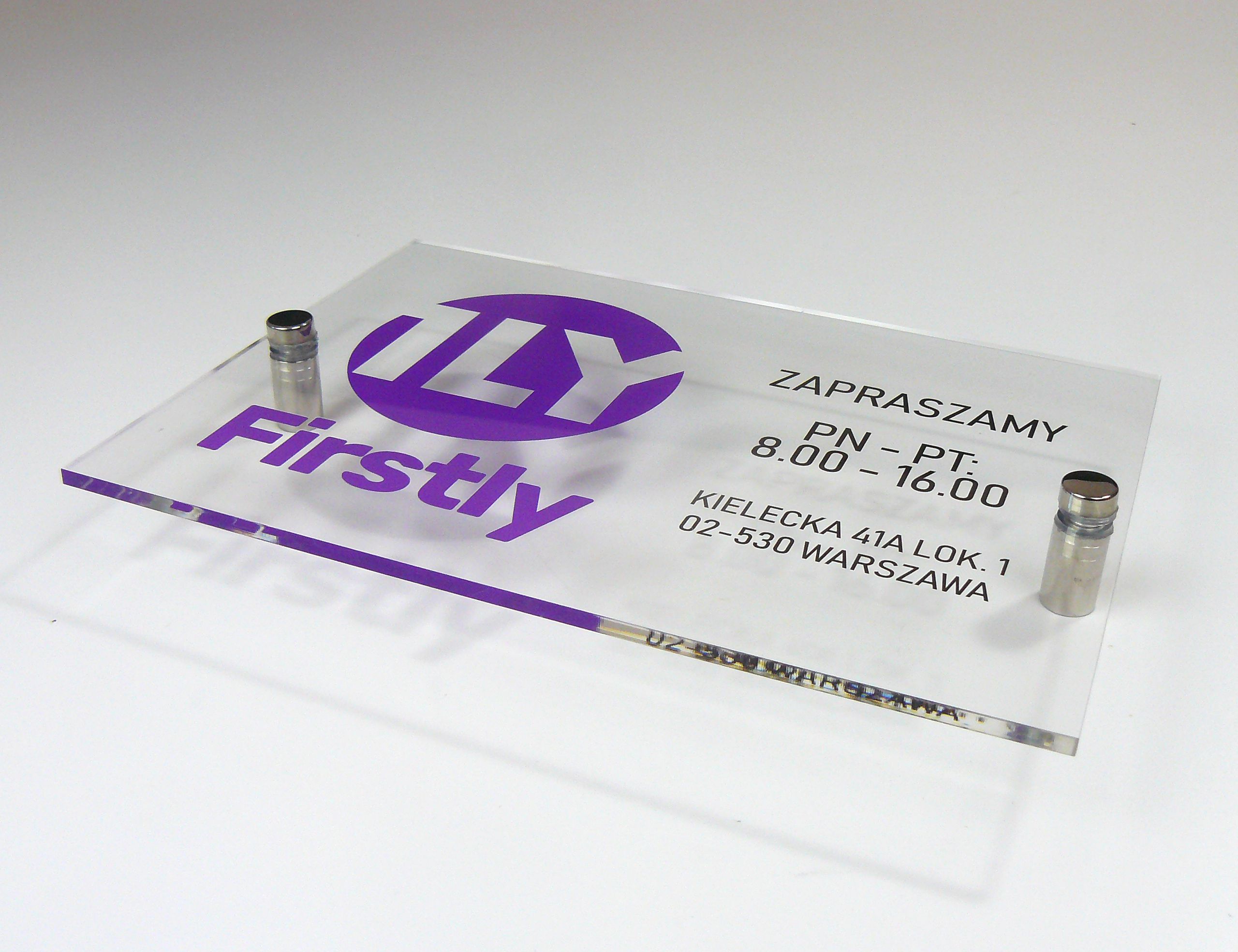 tabliczka szyld z plexi firmowa informacyjna z nadrukiem UV format A5