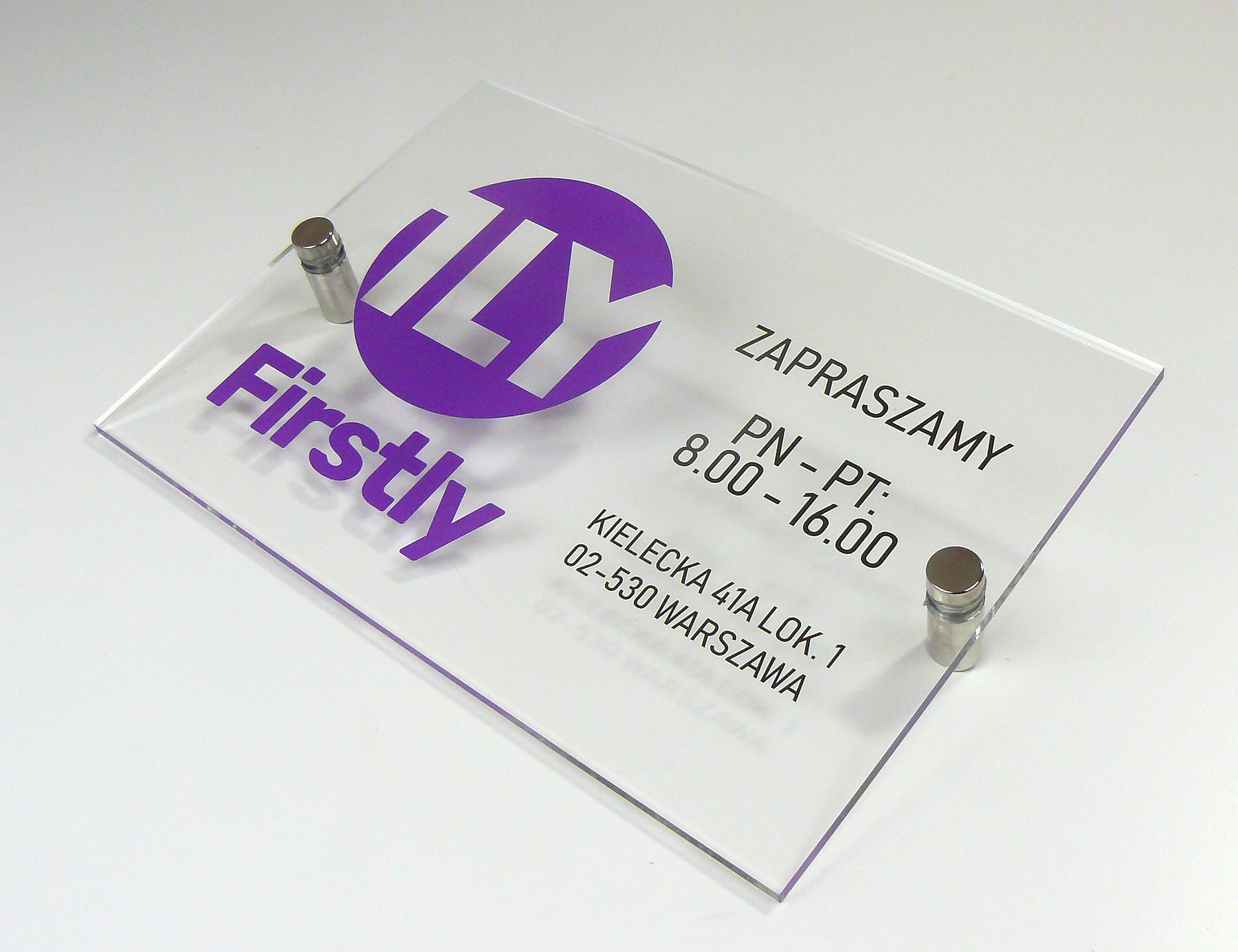 tabliczka szyld z plexi firmowa informacyjna z nadrukiem UV format A5